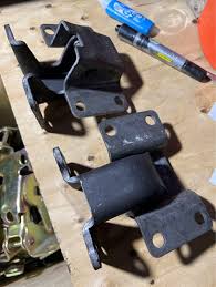 Bản lề cánh cửa xe Đongfeng chính hãng - cái