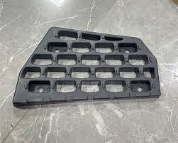 bậc dẫm nhựa Howo sinotruck 9 tấn bản rộng /R - cái