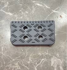 bậc dẫm lên xuống trên nhựa Foton Auman /Auman C240= C160-E4 thùng (L) Antek chất lượng lắp ráp - cái